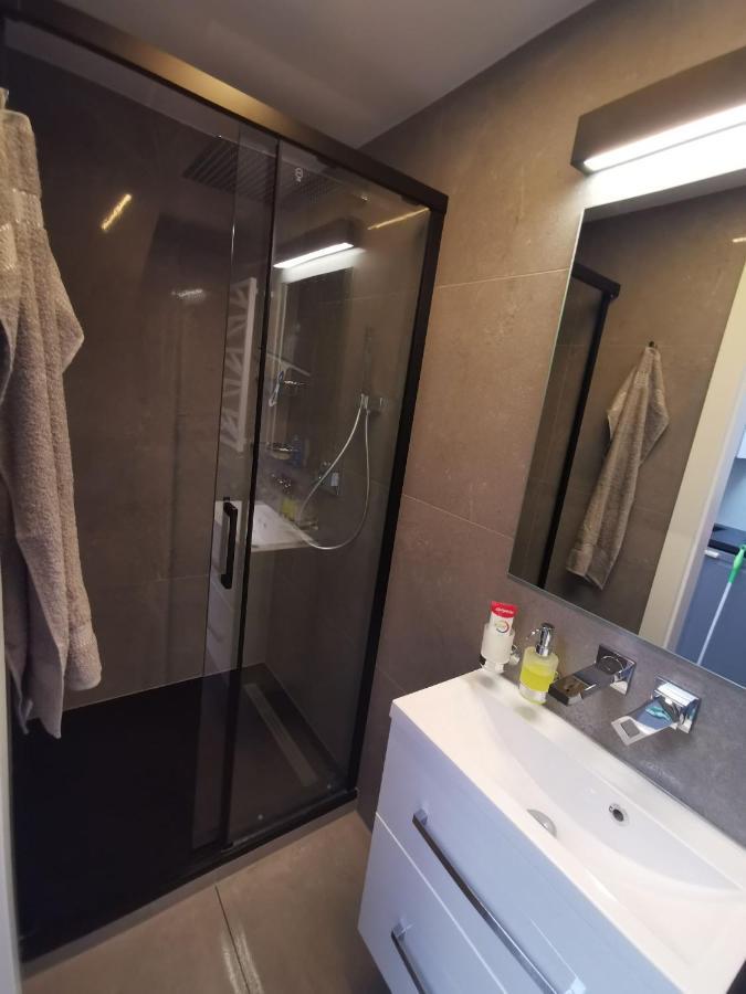 Luksusowy Apartament Darterski Przy Plazy - Parking Lägenhet *
